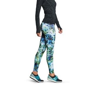 Athleta Hypersonic Sonar Full Length Tight in Green Print Size